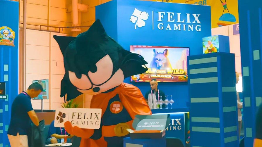 феликс гейминг на выставке